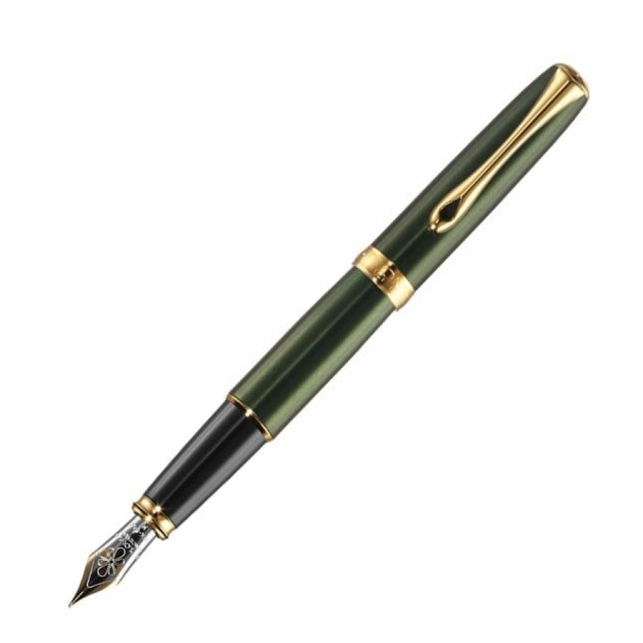 Fountain Pens * | Brand New Diplomat Excellence A2 Evergreen & Gold Fountain Pen, Fine Nib