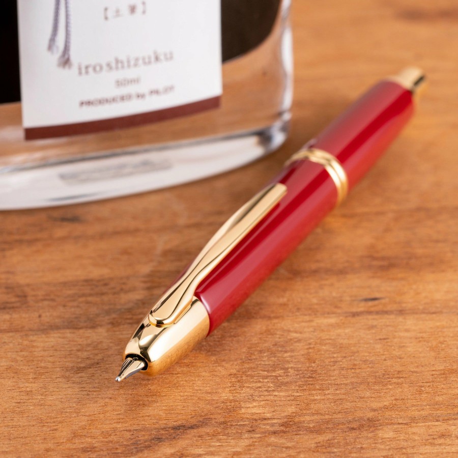 Fountain Pens * | Cheap Pilot Vanishing Point Retractable Fountain Pen, Red & Gold