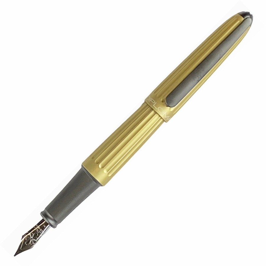 Fountain Pens * | Cheap Diplomat Aero Champagne Fountain Pen, 14Kt Gold Nib