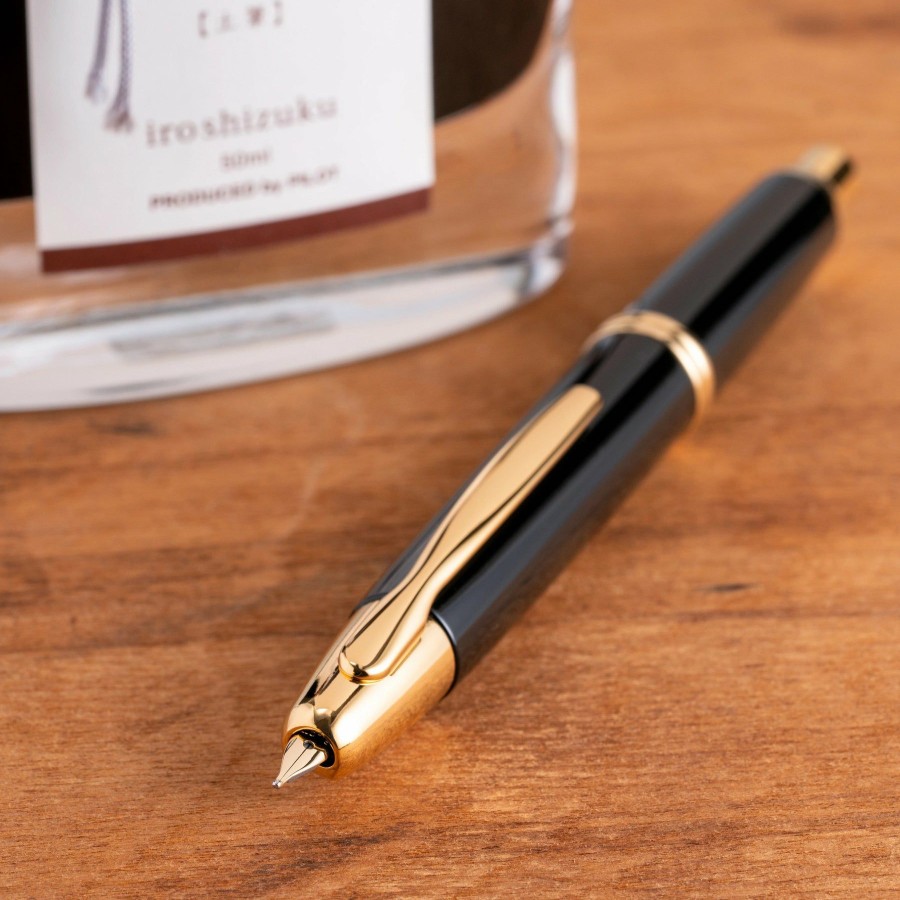 Fountain Pens * | Promo Pilot Vanishing Point Retractable Fountain Pen, Black & Gold