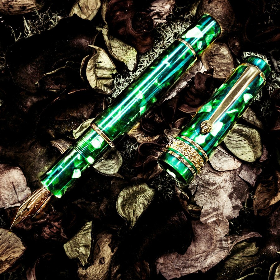 Fountain Pens * | Buy Maiora Limited Edition Alpha Smeraldo Emerald Green Fountain Pen