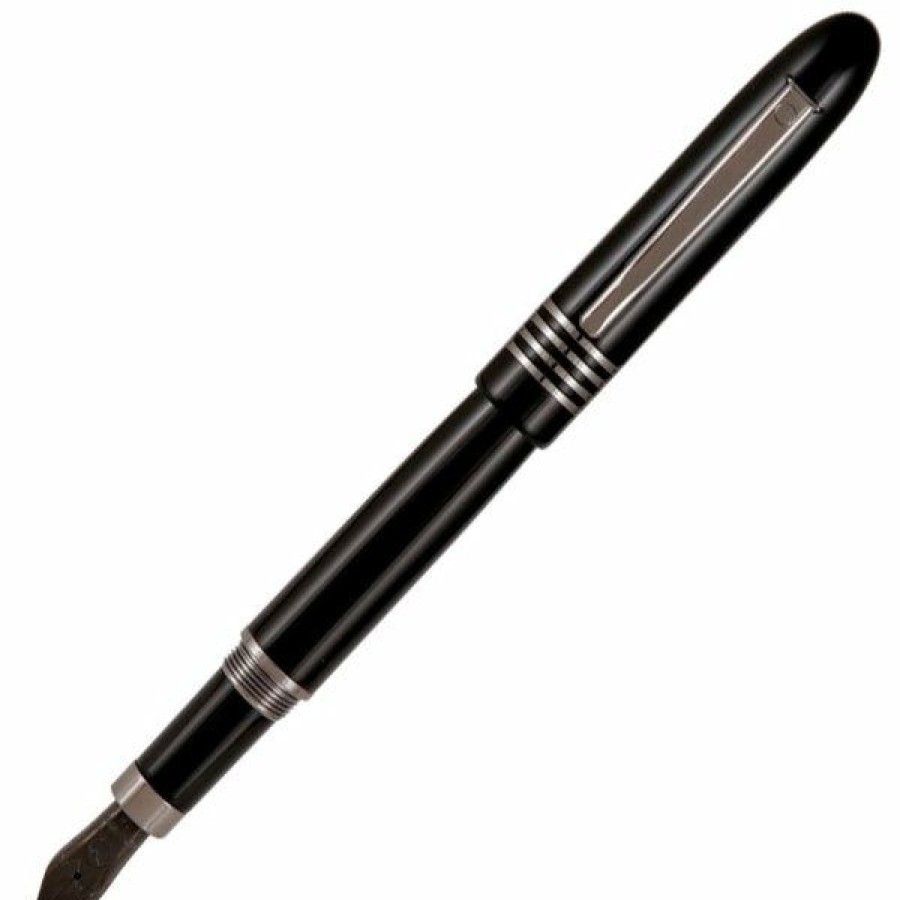 Fountain Pens * | Brand New Monteverde Mountains Of The World Fountain Pen, Black, Fine