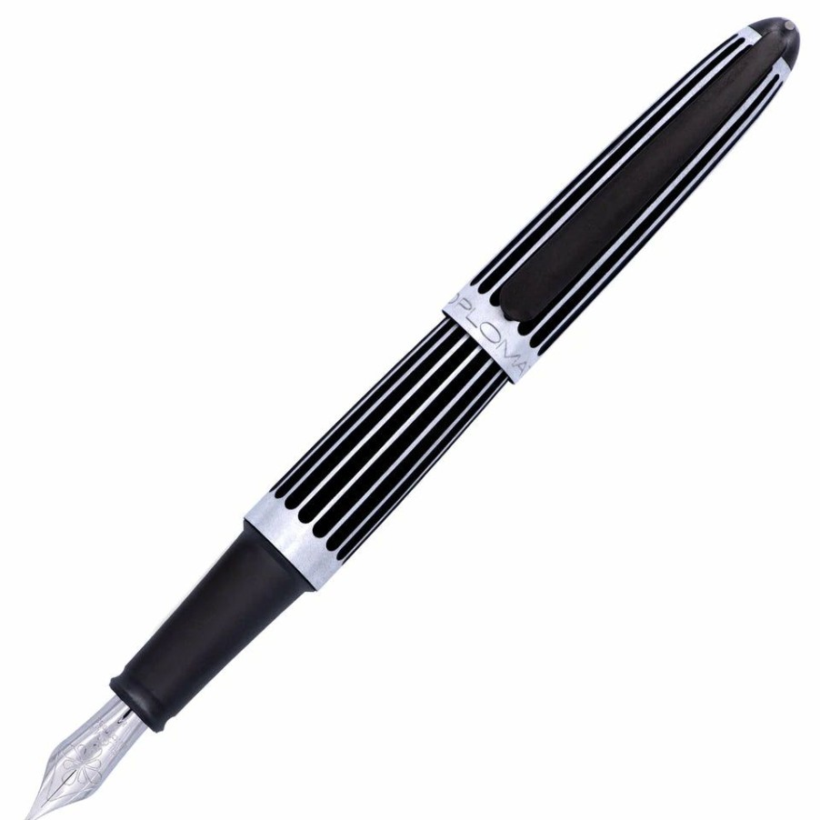 Fountain Pens * | Budget Diplomat Aero Stripes Black Fountain Pen, 14Kt Gold